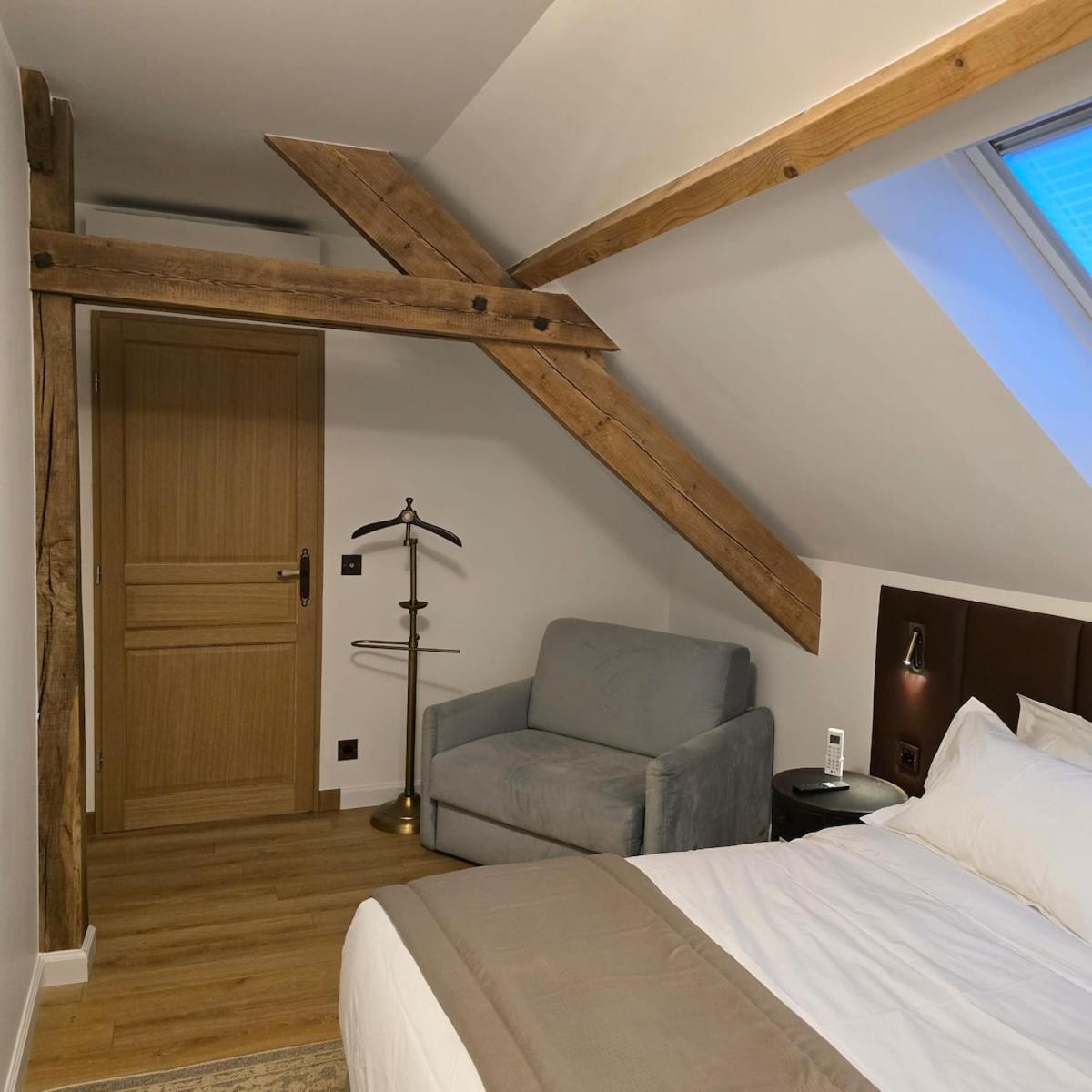 Le Cottage Maisonnette Dans Corps De Ferme Ollainville Bagian luar foto