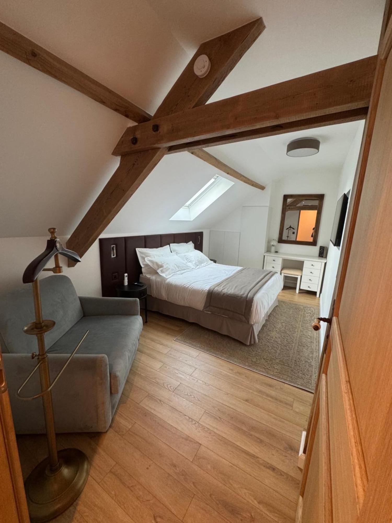Le Cottage Maisonnette Dans Corps De Ferme Ollainville Bagian luar foto
