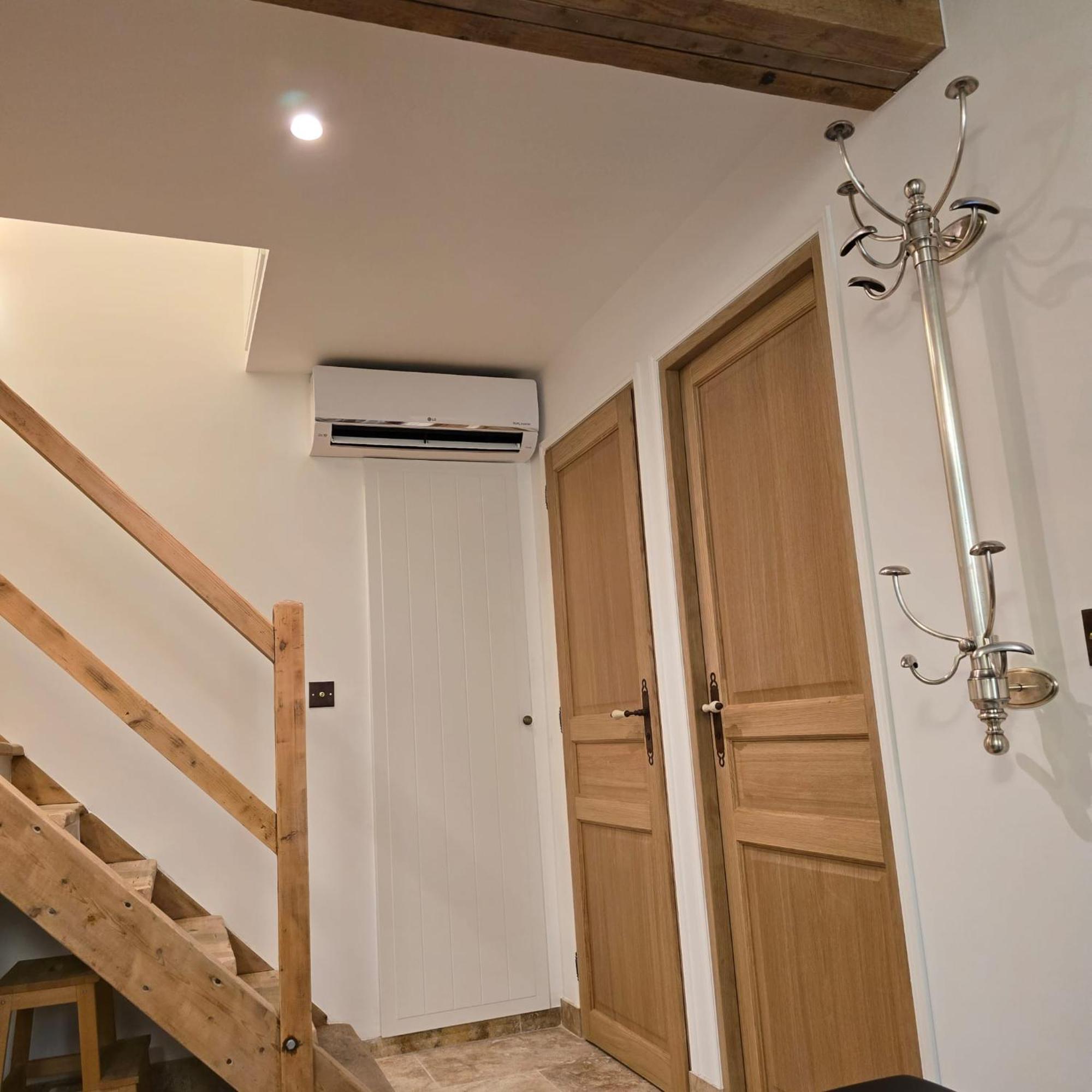 Le Cottage Maisonnette Dans Corps De Ferme Ollainville Bagian luar foto